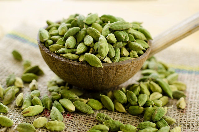 Cardamomo - Spezie - Schiaccia & Mangia - fruttasana.com